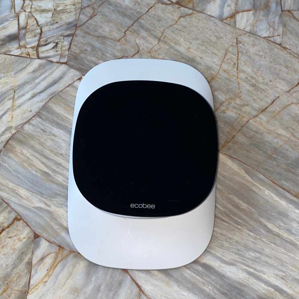 Ecobee Smart Thermostat Wi-Fi Programmable with Wall Plate Black EB-STAT-02
